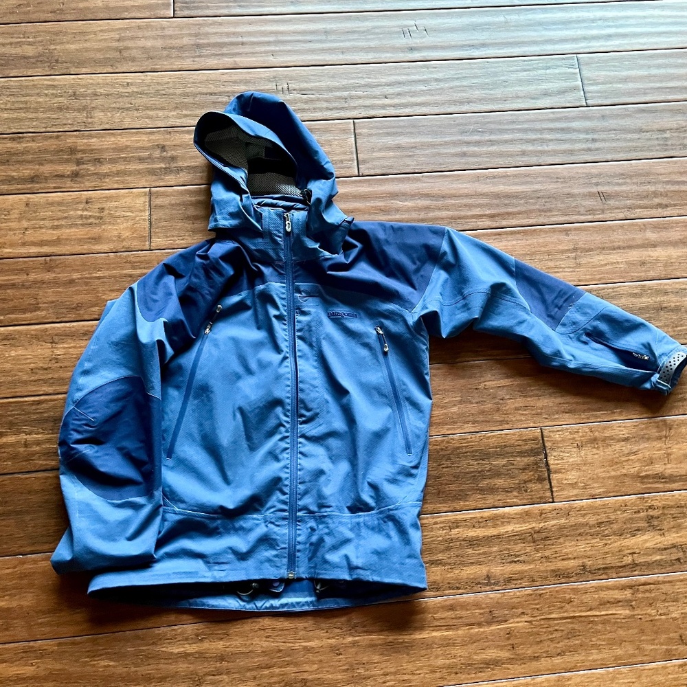 Patagonia White Smoke Ski/Snowboard jacket